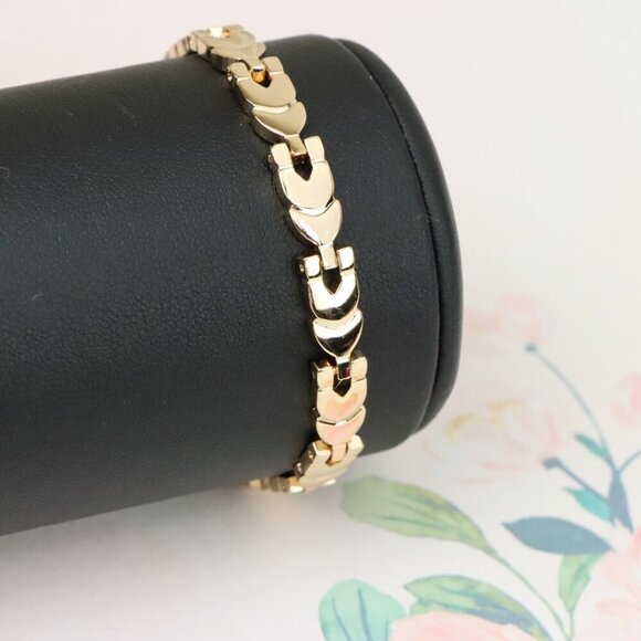 "Elegant Rose Gold Heart-Link Bracelet in Glossy Polished Finish, XPBL1091 - Picture 7 of 12